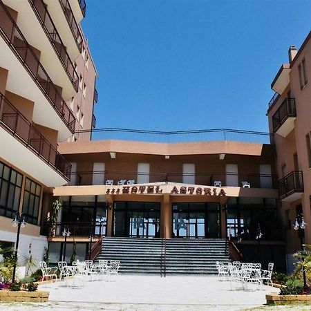 Astoria Hotel Pesaro Exterior foto