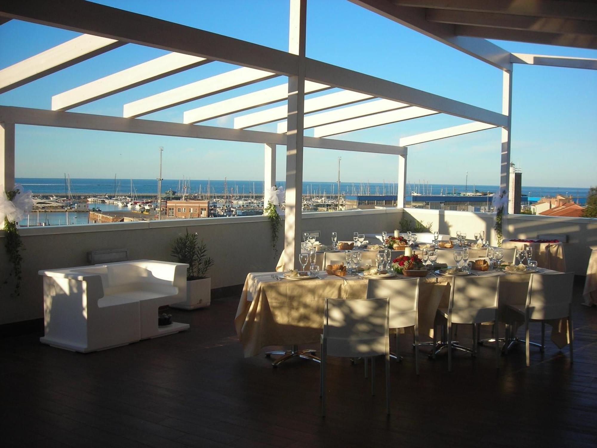 Astoria Hotel Pesaro Exterior foto