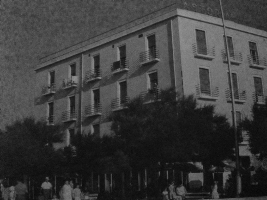 Astoria Hotel Pesaro Exterior foto